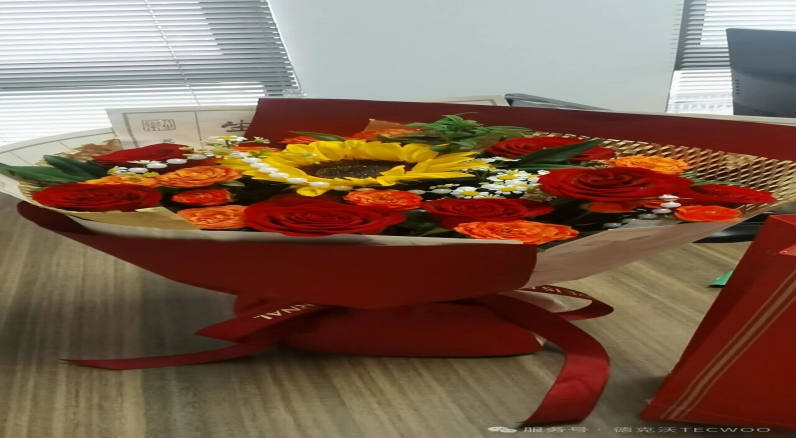 一桿烙鐵映流年，一片匠心暖德克沃